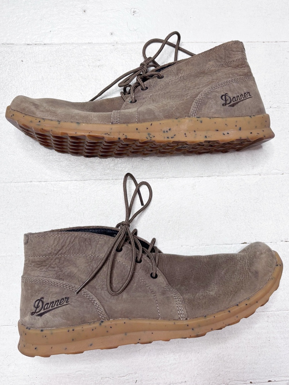 Danner Forest Pilgrim Chukka Timberwolf Leather Boots Tan Brown Size 9 EUC